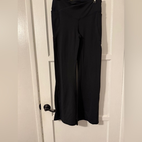 Fabletics Oasis PureLuxe High-Waisted Crossover Flare Sz large black - Picture 3 of 5
